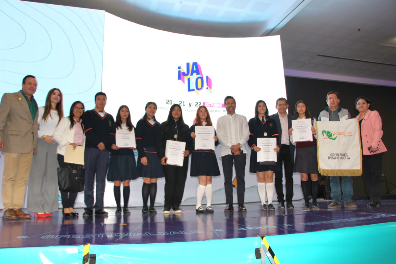 A estudiantes del Cecytem, Premio Michoacano de la Juventud 